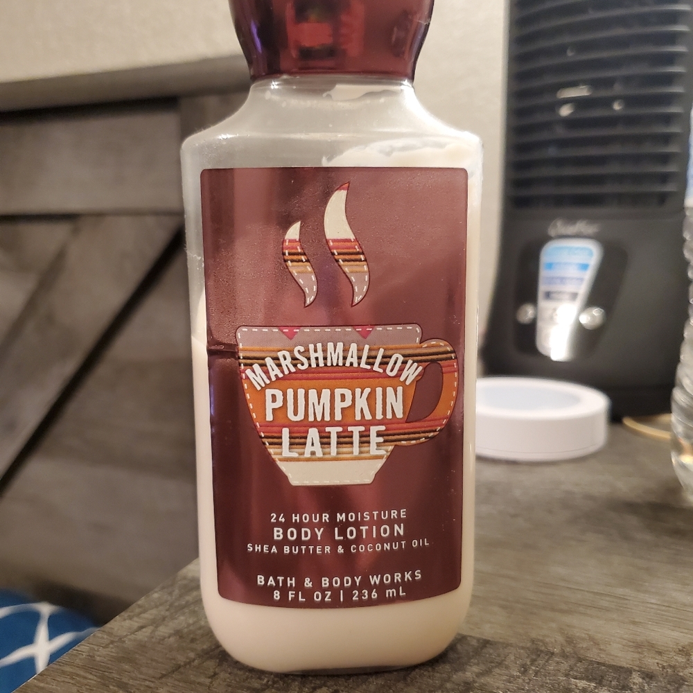 3/4 Full Bath&Body works